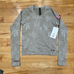 Lululemon long sleeve swiftly